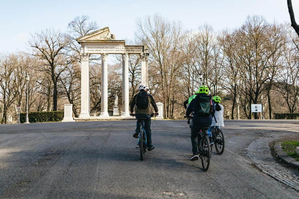 Rome: Villa Borghese, Villa Ada, and Coppedè E-Bike Tour - Meeting Point Details That Actually Save Time