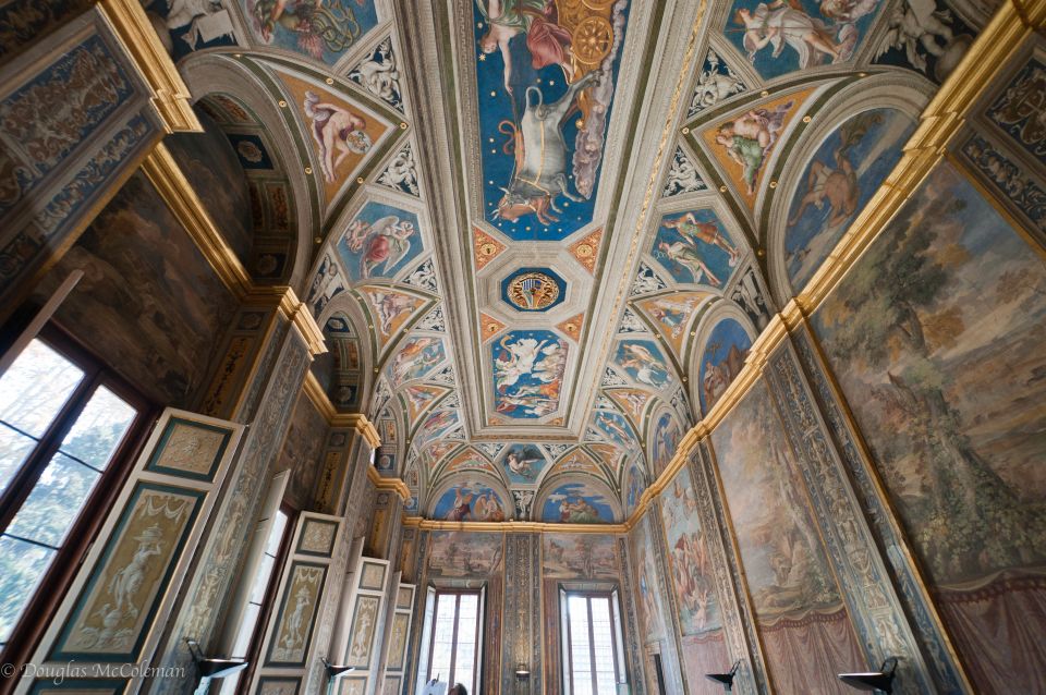 Rome: Villa Farnesina Renaissance Tour - Wedding Hall: Myth Meets Status Through Alexander and Roxana