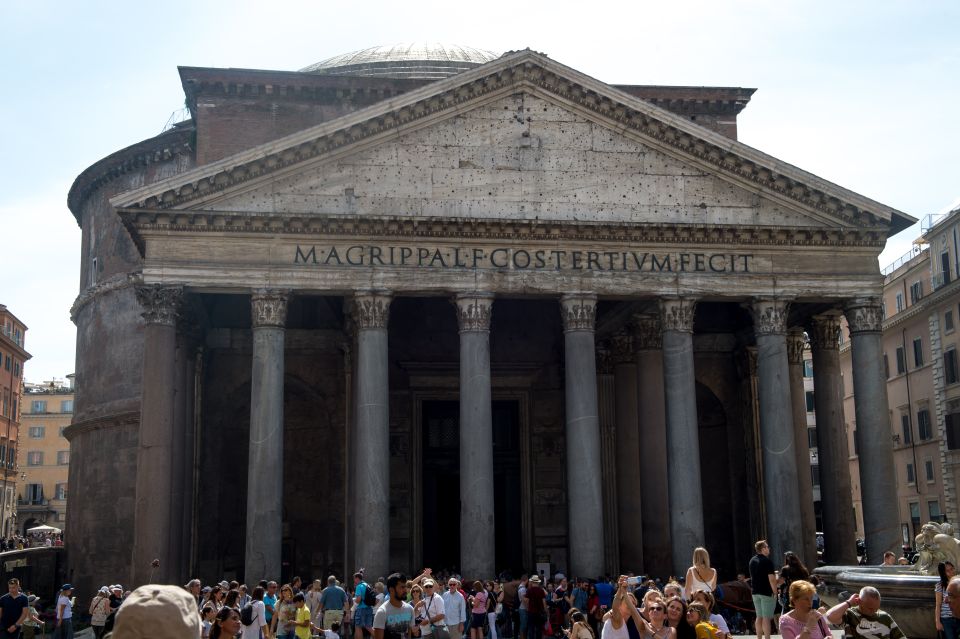 Rome: Walking Tour and Hop-On Hop-Off Bus Ticket - Pantheon Focus: How to Look Beyond the Photo