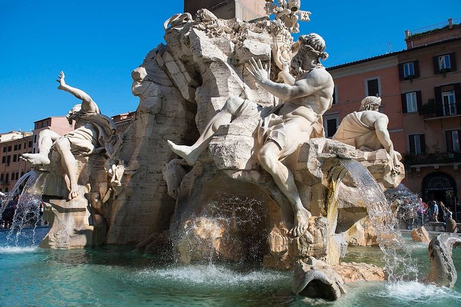 Rome walking tour: Churches, Squares and Fountains - Piazza Venezia: A Huge Square With Big-City Meaning