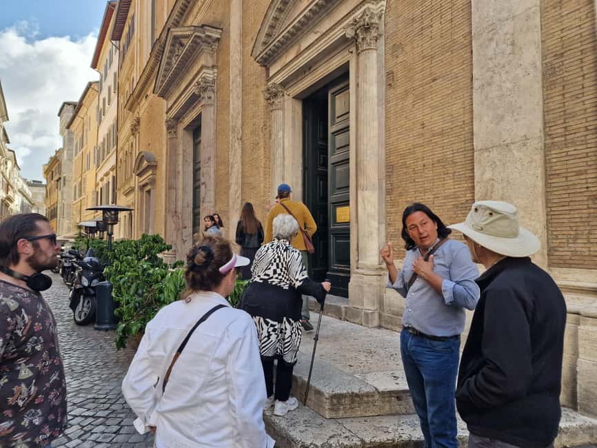 Rome: Walking Tour of World War 2 in Rome - Finding the guide at Trajan’s Column (and why it matters)