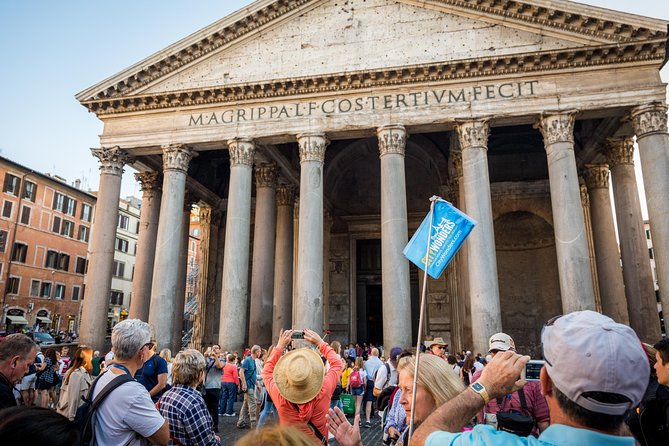 Rome Walking Tour with Piazza Navona, Trevi Fountain and Pantheon - Spanish Steps finale: views, social energy, and the short photo window