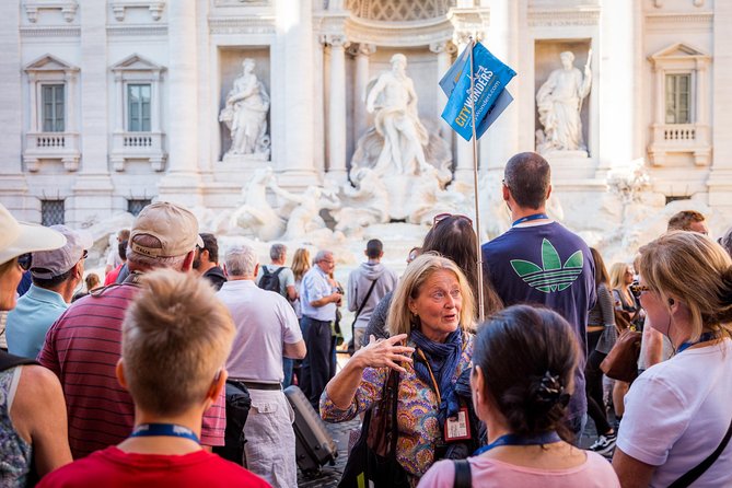 Rome Walking Tour with Piazza Navona, Trevi Fountain and Pantheon - How the tour handles crowds without turning your day into stress