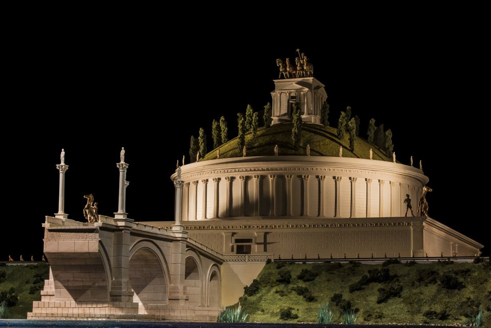 Rome: Welcome To Rome Immersive Multimedia Show - When to schedule it: before big sites or after a few hours outside
