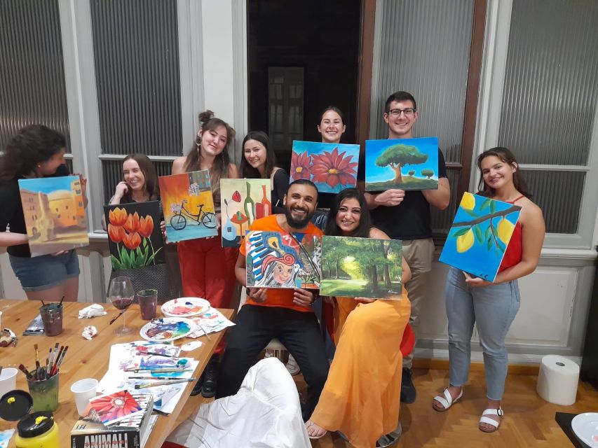 Rome: Wine and Paint Experience in Piazza Navona - What happens inside the 17th-century studio setting
