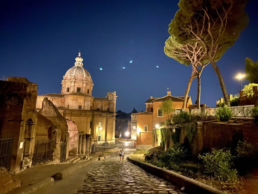 Rome: Wonders of Ancient Rome at Dusk - What I like about the guide experience: headsets, story pace, and real names