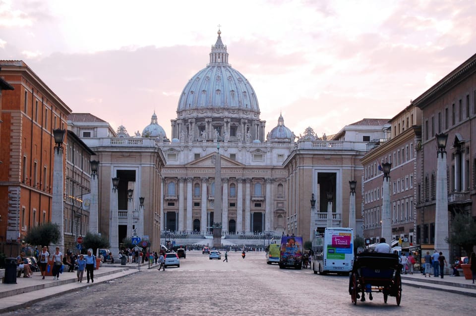 Rome:St. Peter's Basilica Tour, Exclusive Underground Access - Who should book this tour, and who should check the fine print