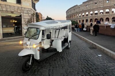 Rome:Tuk-Tuk Private Tour of the City Center - Colosseum Stop: Getting the Story Fast (Tickets Not Included)