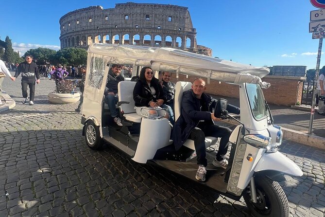 Rome:Tuk-Tuk Private Tour of the City Center - Forum Boarium Drive-By: Seeing Temples Without the Footwork