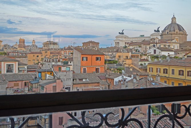 Rooftops of Rome by Night Food Tour with Dinner, Cocktails & Guided Sightseeing - Stop 4: Piazza Navona dessert with wine pairing under three fountains