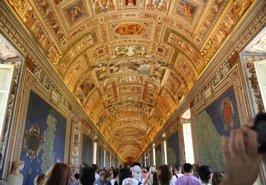 Russian Tour - Vatican Museum & Sistine Chapel - Vatican Museums: the highlight route you actually need