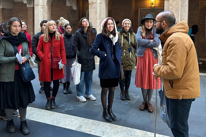 Saint Peter's Basilica Official Guided Tour - Security lines, rain, and small-group reality checks