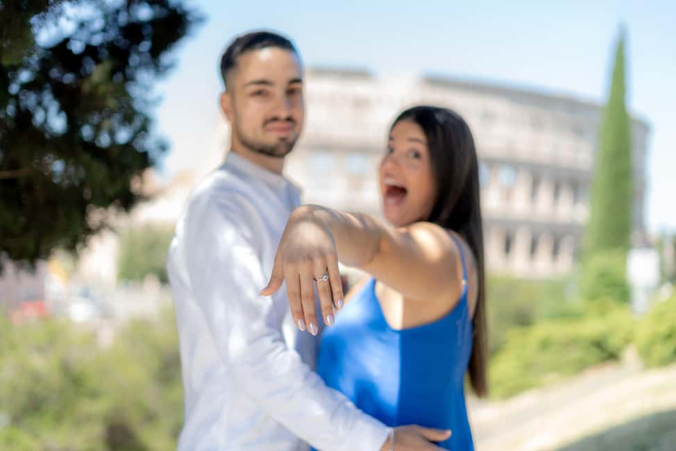 Secret Proposal Photoshoot in Rome + Reel - Key highlights at a glance