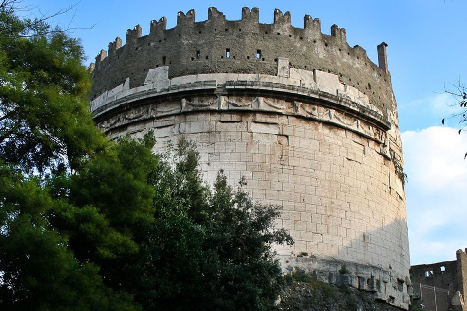 Secrets Below Rome: Tour Catacombs and Ancient Appian Way - Domine Quo Vadis: A Quick Stop With Real Meaning