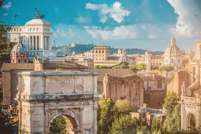 Semi-private tour: Colosseum & Ancient Rome VIP - A 3-hour VIP route that actually makes sense