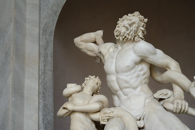 Semi Private Tour Vatican Museums and Sistine Chapel - Skip-the-line entry and how a small group helps at the Vatican