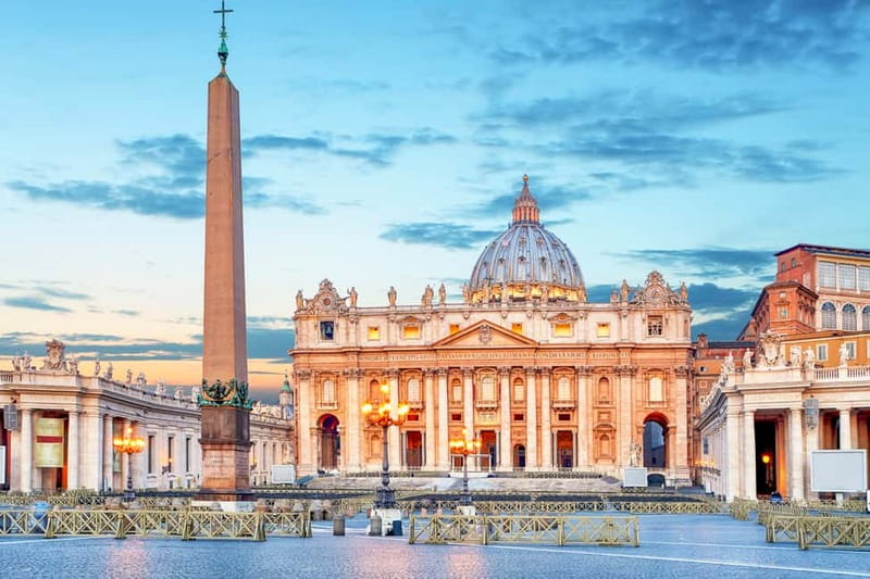 Semiprivate Guided Tour of Vatican Museums & Sistine Chapel - Sistine Chapel: how to make the most of the main event