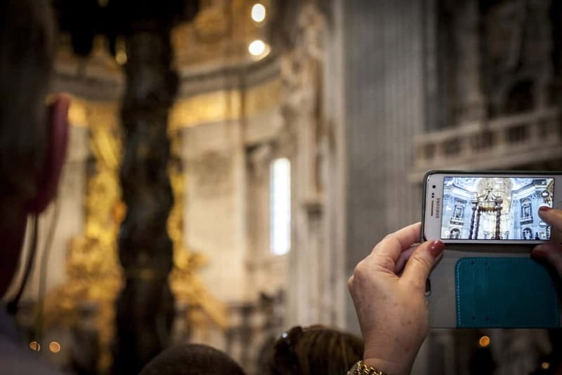 Semiprivate Guided Tour of Vatican Museums & Sistine Chapel - St Peter’s Square: what you get outside and how to continue after