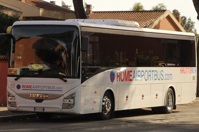 Shuttle Bus between Fiumicino Airport (FCO) and Rome center (Termini) - The ride to Roma Termini: comfort, speed, and what to do with luggage