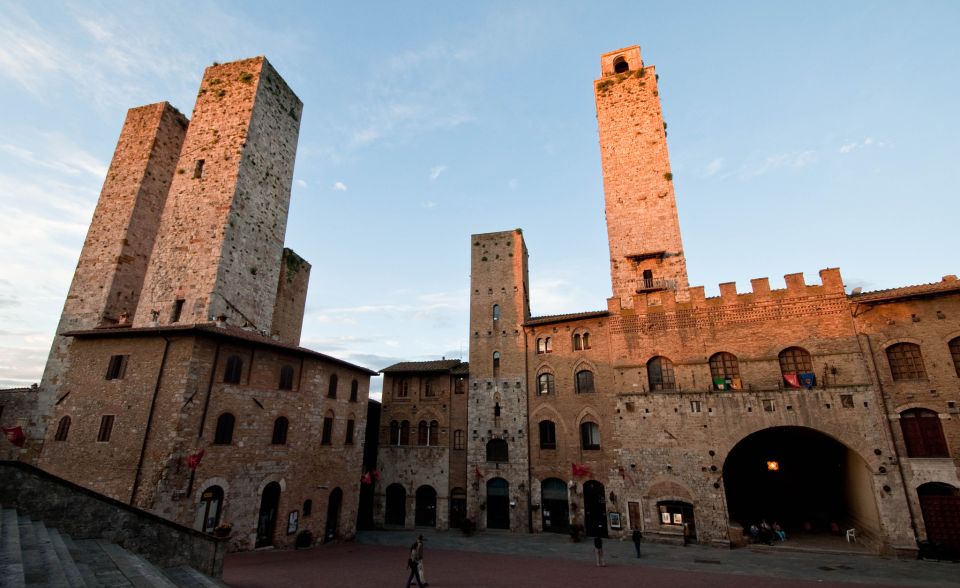 Siena & San Gimignano Day Tour & Wine Tasting from Rome - Siena: Gothic squares, Palazzo views, and cathedral time