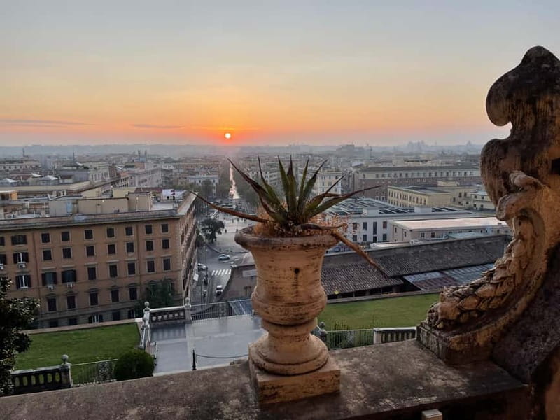 Sistine Chapel and Vatican Museums Small Group Tour - Sistine Chapel: what to look for once you’re inside