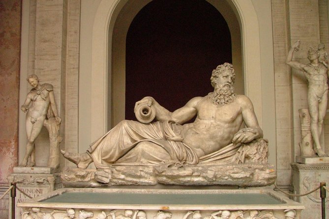 Skip-the-Line: Early Entrance Vatican Tour - Vatican Museums: Pio Clementino, Raphael Rooms, and Staying Oriented