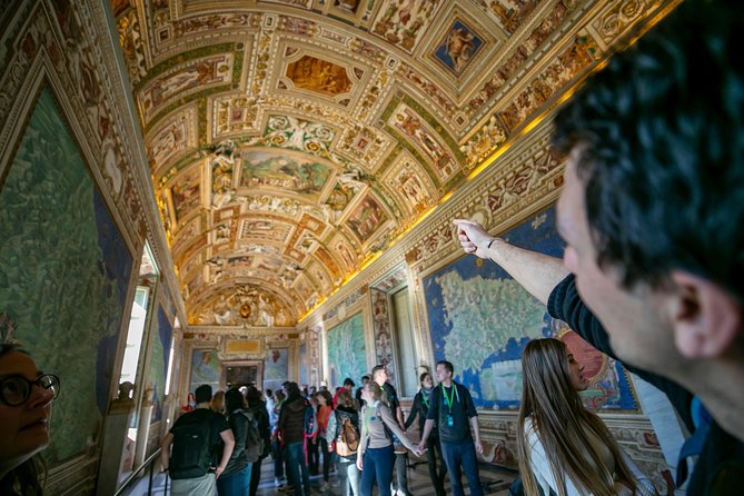 Skip-the-line Sistine Chapel & Vatican Highlights Guided Tour - Who This Tour Is Best For (and Who Should Think Twice)