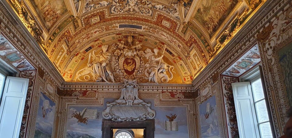 Skip-the-Line Tickets: Vatican Museum and Sistine Chapel - Crowd Reality in the Vatican: How to Make 3 Hours Work