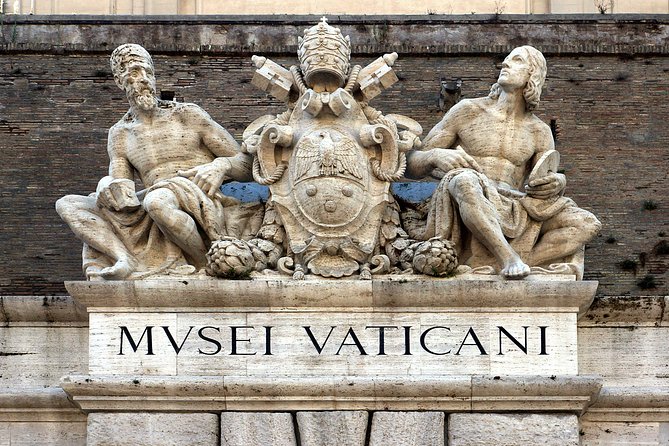 Skip the Line Tour: Vatican Museums and Sistine Chapel - Vatican Museums: the route that keeps you from getting lost
