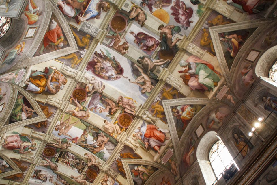 Skip-the-Line Vatican Entry & Panoramic Open Bus Tour - Arriving at Piazza del Risorgimento: How the Morning Starts