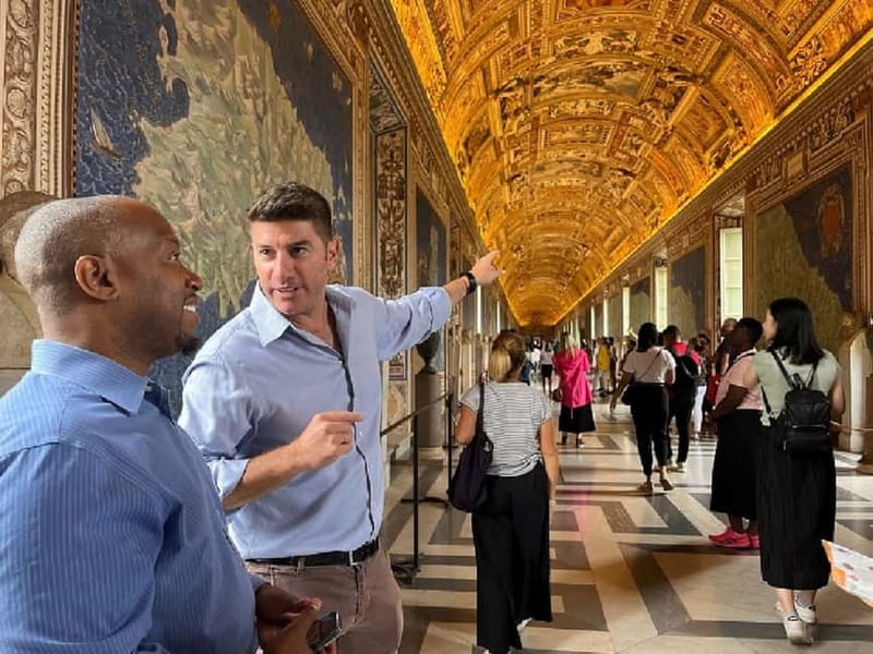 Skip-The-Line Vatican Museum, Sistine Chapel & Basilica Tour - Vatican Museums: how you actually see the big rooms without getting lost