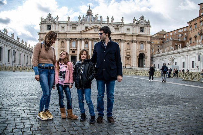 Skip-the-line Vatican, Sistine Chapel&Basilica Tour W Local Guide - Where to meet and how to get inside without stress