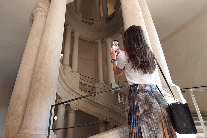 Skip-the-Lines Barberini Palace Museum and Gallery Private Tour - How the iPad Presentations Make It Click