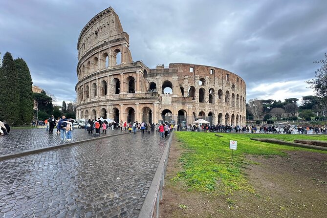 Small Group Guided Tour Of Colosseum, Roman Forum & Palatine Hill - Roman Forum on foot: where politics and religion lived