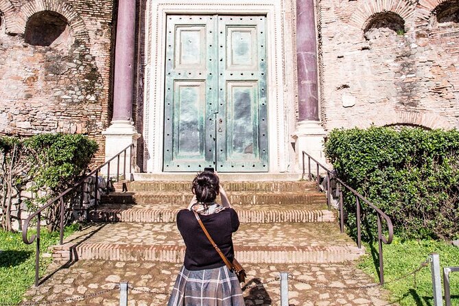 Small Group Tour: Colosseum & Roman Forum with Arena Floor Access - Price and value: what your money actually covers