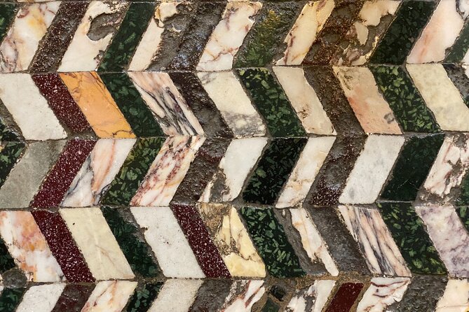 Small-Group Tour of Roman Catacombs & St. Clement's Undergrounds - Mithraic temple and the pagan-to-Christian shift you can actually see