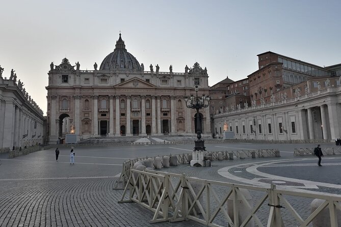 Small-Group Tour of St. Peter's Basilica and Dome - Vatican Grottoes: the quiet layer under your feet