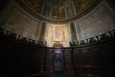 Small-Group Tour of Trastevere's Hidden Gems and Undergrounds - The small-group format: 10 people max means better attention