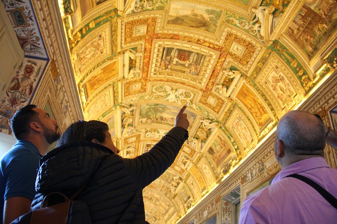 Spanish Small Group Tour of the Vatican Museums, Sistine Chapel & St. Peter's - Should you book it?