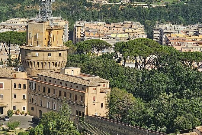 St. Peter's Basilica and Papal Grottoes Guided Tour - St. Peter’s Square: Bernini’s visual tricks and the Egyptian obelisk