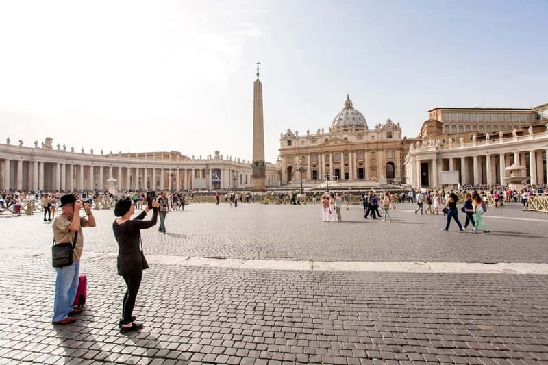 St Peter's Basilica Express Guided Tour with Dome Climb - Small-group reality: guides matter, and you get that human touch