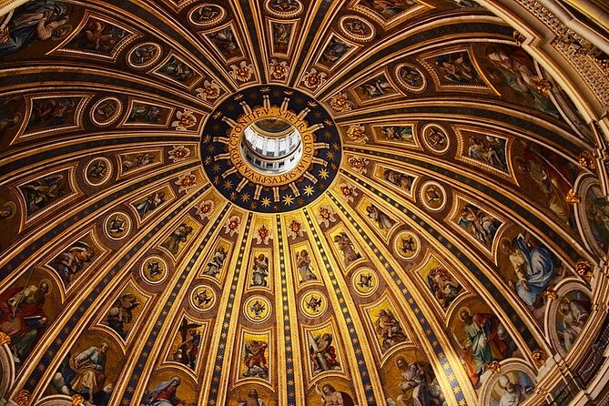 St. Peter's Basilica Guided Tour- Dome Climb Included - The forecourt in front of the basilica: Bernini’s sightline trick