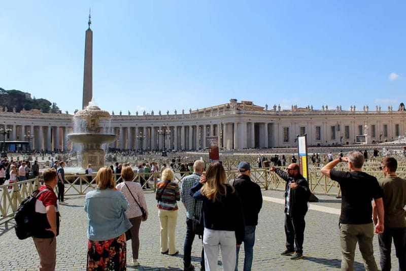 St. Peter's Basilica: Guided Tour with Reserved Entry - Michelangelo’s Pietà: how to see it without rushing