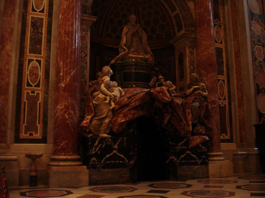 St Peter's Basilica tour with Dome and Crypts(Papal Tomb) - Entering St Peter’s Basilica: What Your Guide Helps You See