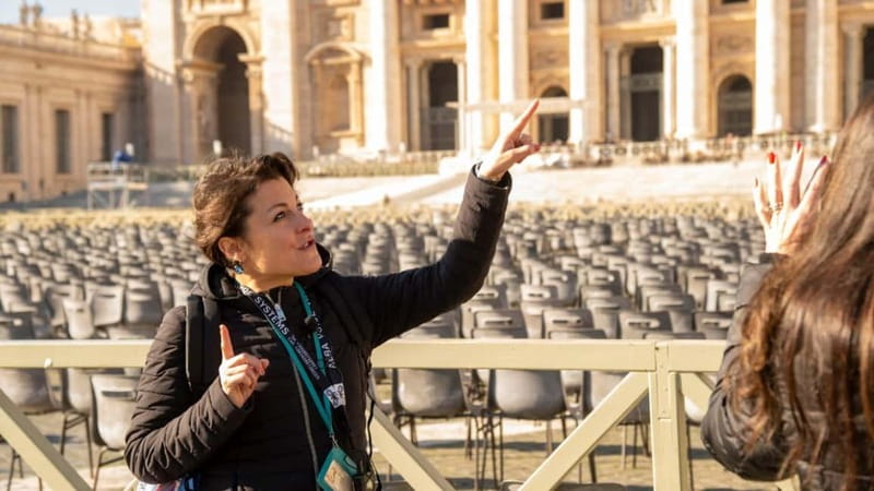 St. Peter's Dome Climb, Basilica and Vatacombs Tour - At the summit: get your bearings fast, then take photos