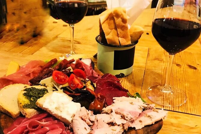 Street food and pasta in Rome - Viale di Trastevere 52: pizza and mortazza in Roman-sliced style