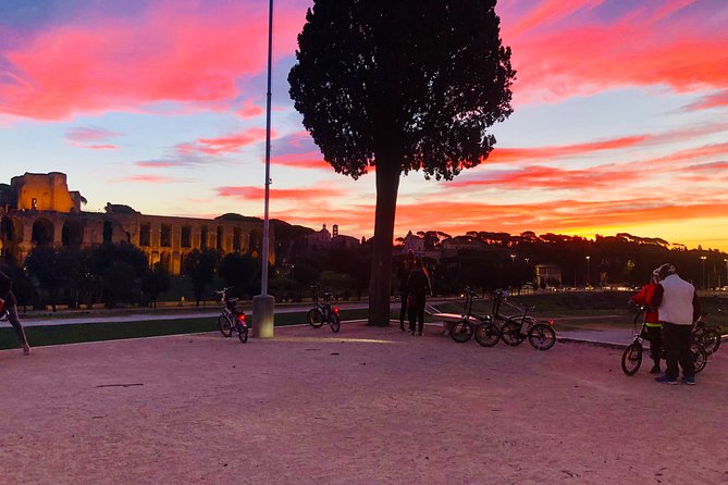 Sunrise in Rome: Small Group E-Bike tour with Italian Breakfast - Trevi Fountain at sunrise: the coin rule and quick photo time