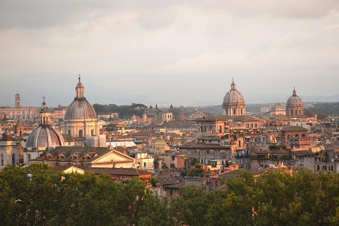 Sunset in Rome Sightseeing and Piazzas with appetizer - The Pantheon: Ancient Temple to Church That Still Pulls People In