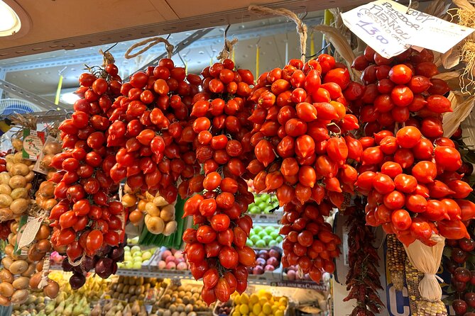 Tasty Trionfale Farmers Market Food Tour and Local Wines Tasting - Along the Vatican Walls: Porta Sant’Anna to Porta Angelica