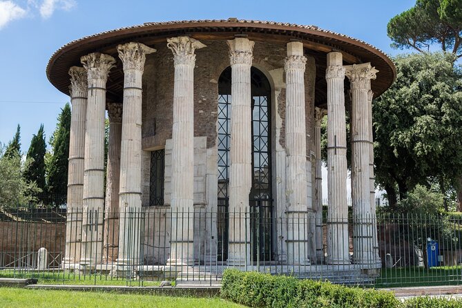 The Ultimate Golf Cart Tour Adventure - The ride sets up the Arch of Constantine stop